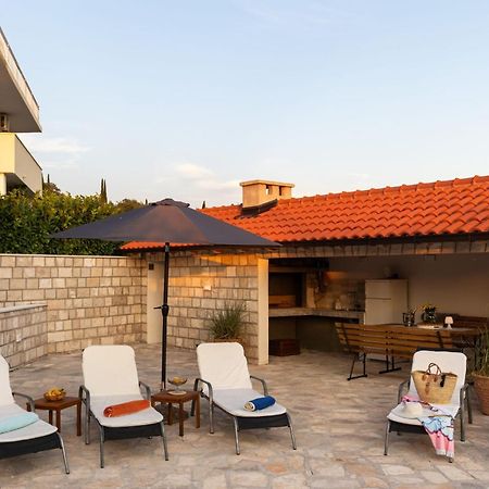 Villa Source With Private Pool Pridvorje Exterior foto